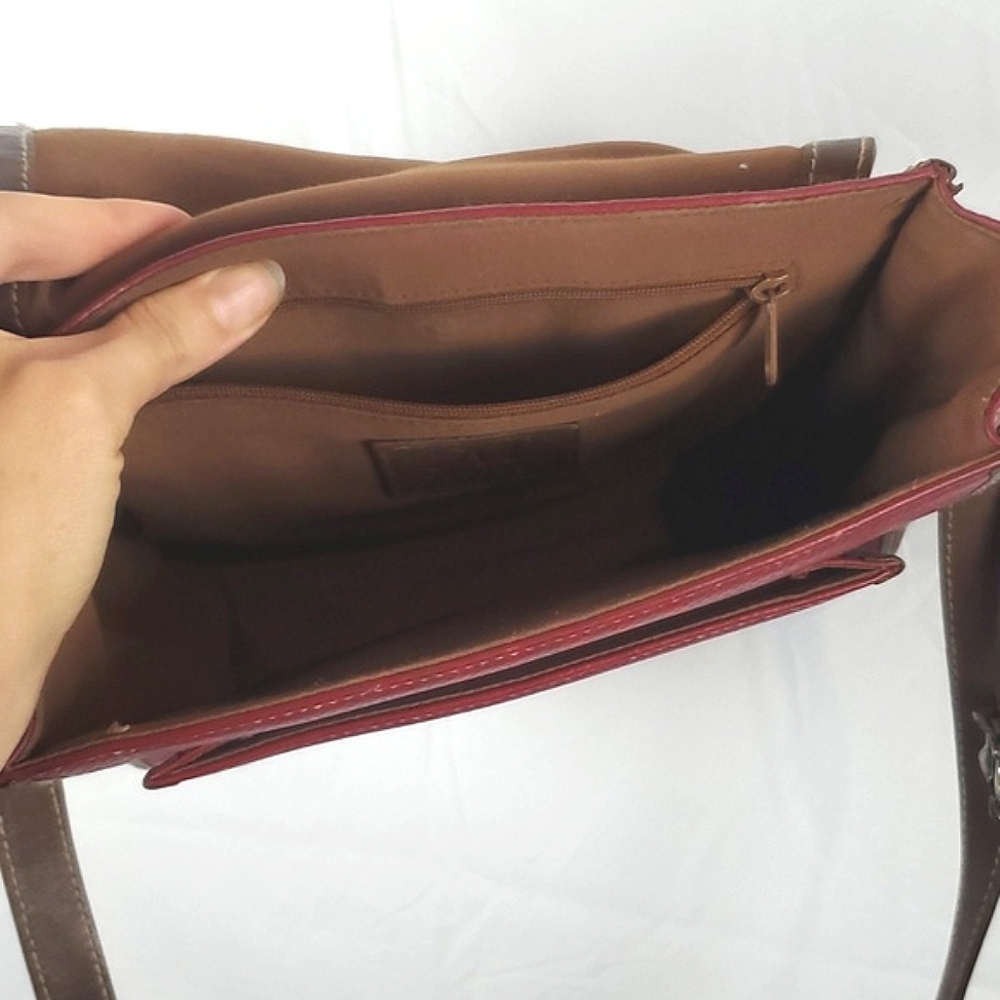Madison‎ Ridge Red Leather Bag - Picture 11 of 15